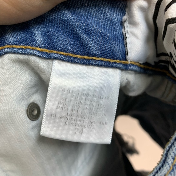 LF Carmar Distressed high waisted Denim shorts - Picture 4 of 7